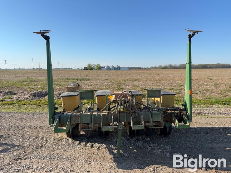 john-deere-7100-image-2