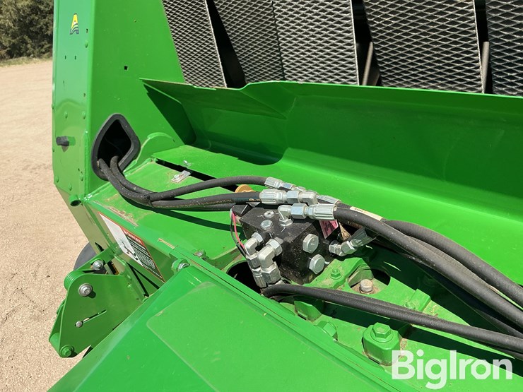 2021-john-deere-560r-image-18