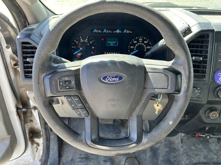 2016-ford-f150-xl-image-20