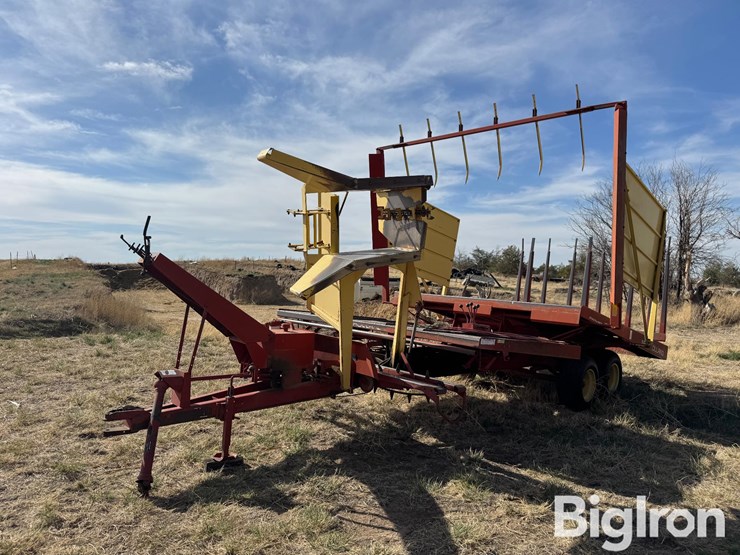new-holland-1037-image-1
