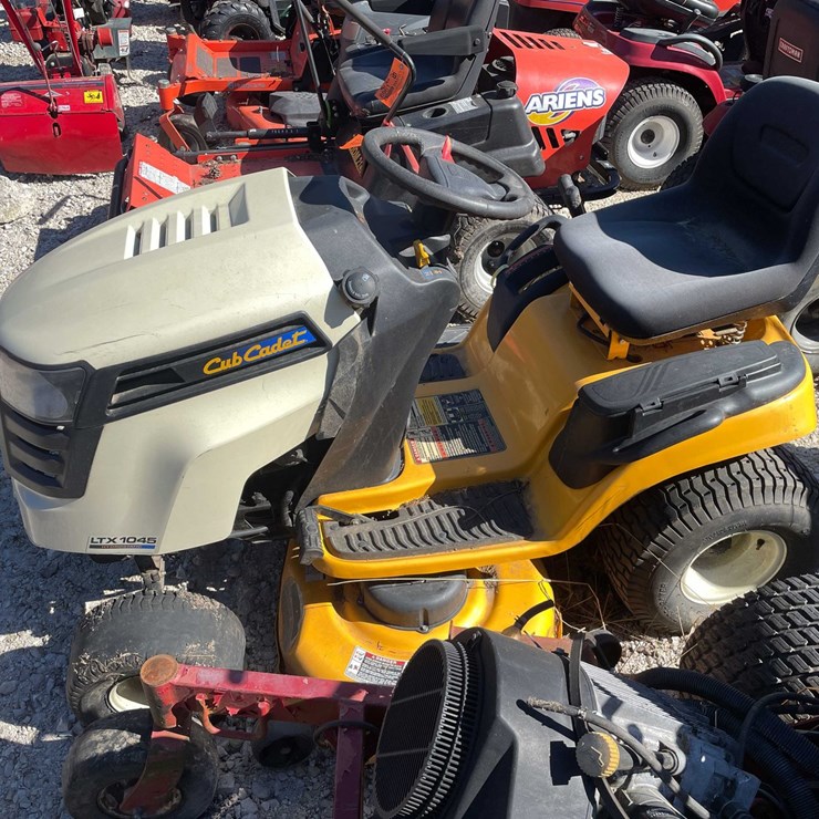 #6960 • Cub Cadet LTX Riding Lawn Mower
