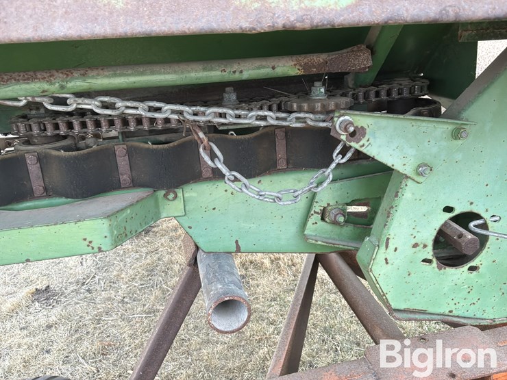 john-deere-453-image-11