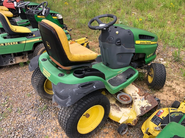 john-deere-la-image-1