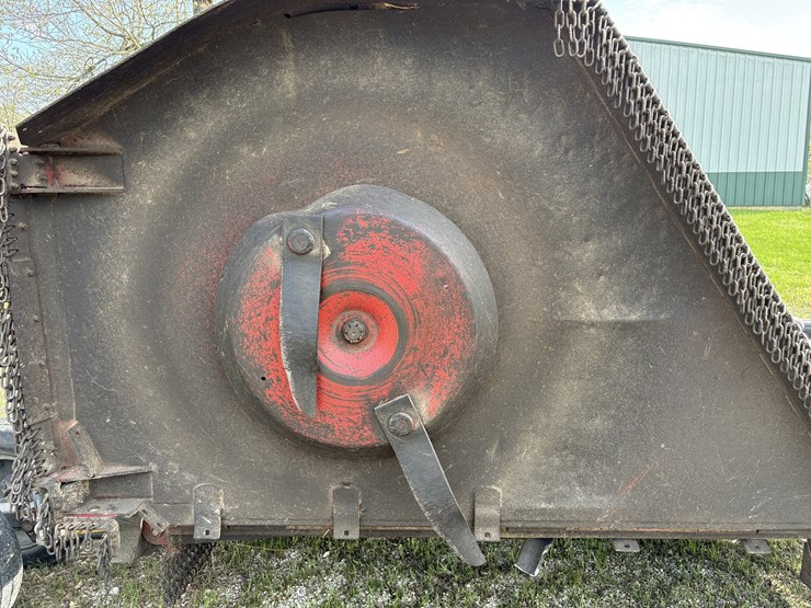 bush-hog-2715-image-14