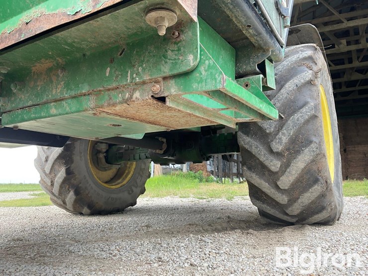 2002-john-deere-3400-image-17