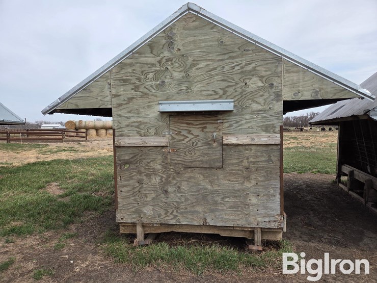 shop-built-wood-livestock-feeder-image-2