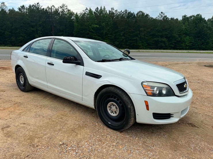 2015-chevrolet-caprice-police-package-4-door-sedan-6.0l-v8-(130,580-miles)-image-7
