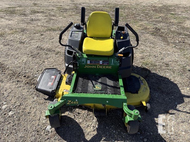 john-deere-z445-image-15