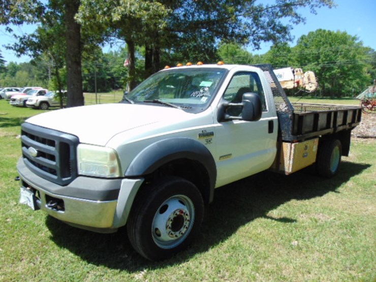 2006-ford-f550-xl-image-1