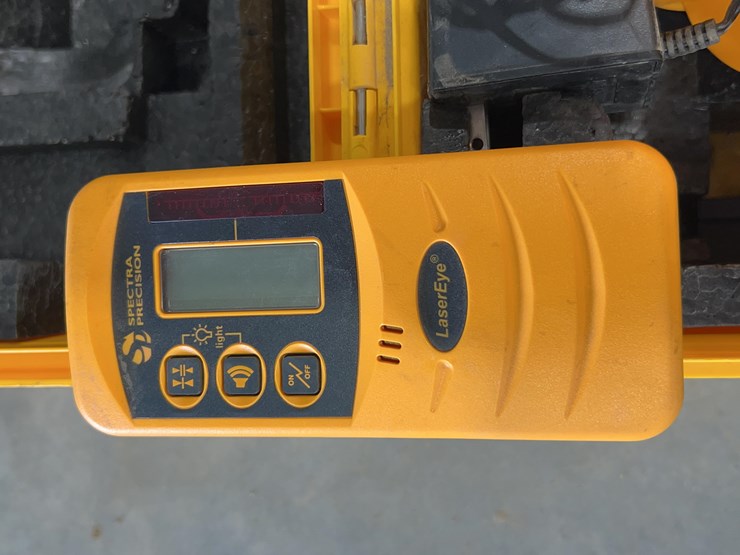 2000-laser-plane-l800-laser-level-image-8