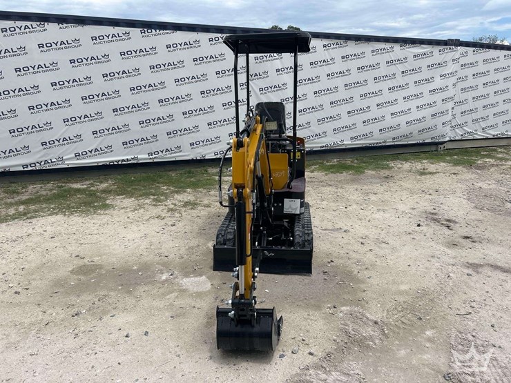 2026-cfg-industrial-h13r-mini-excavator-image-19