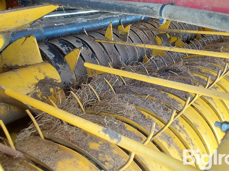 2021-new-holland-roll-belt-560-image-16