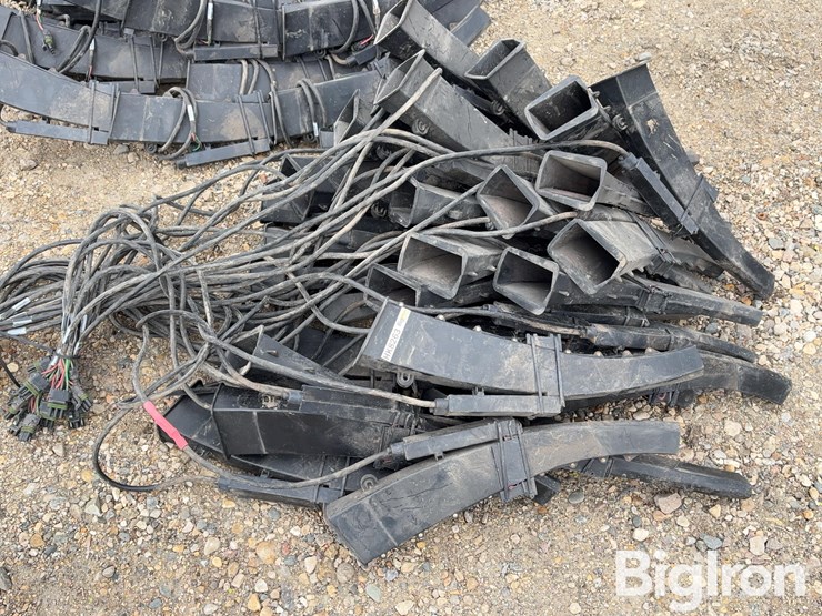 case-ih-planter-seed-tubes-w/-sensor-image-18