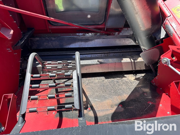 2019-case-ih-7150-image-19