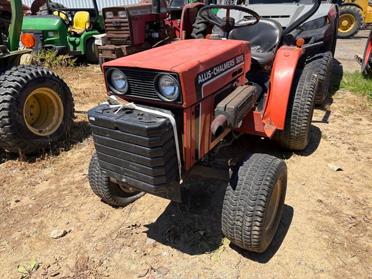 allis-chalmers-5015-2wd-tractor-image-3