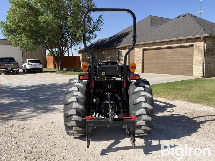 2011-case-ih-farmall-40b-image-6
