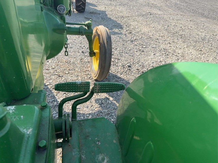 john-deere-m-image-40