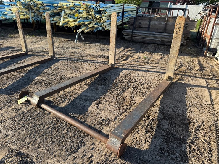 #3923-•-approx-48"-loader-forks-image-1
