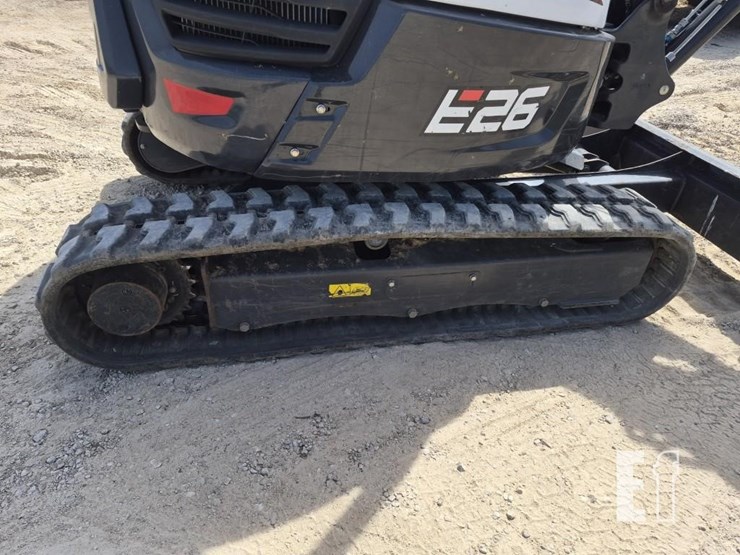 2020-bobcat-e26-image-9