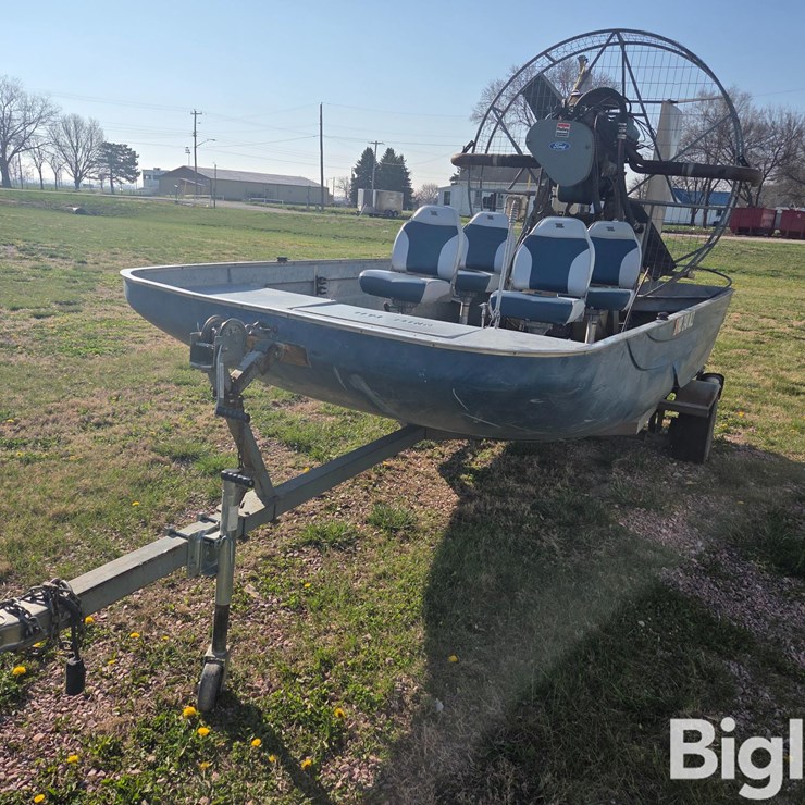 1996 Whitetail Airboat w/ Trailer