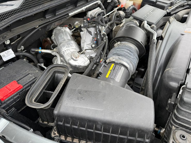 2024-chevrolet-3500-image-12