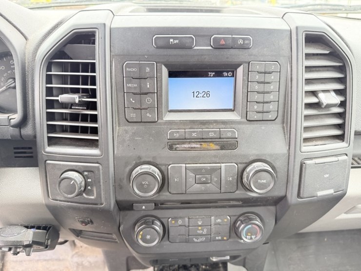 2018-ford-f150-xl-image-33