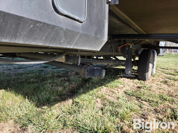2015-forest-river-xlr-thunderbolt-t/a-toy-hauler-image-18