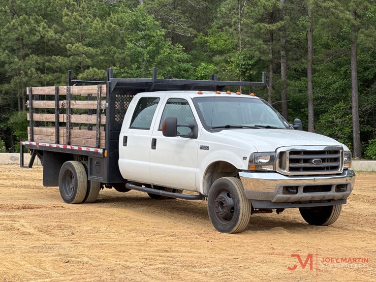 2003-ford-f550-xlt-image-1