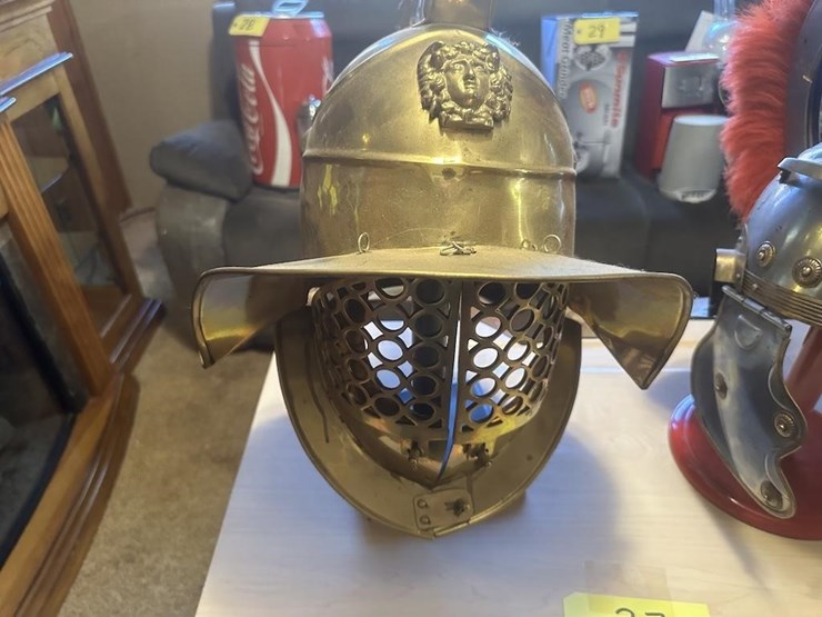antique-helmets-image-4