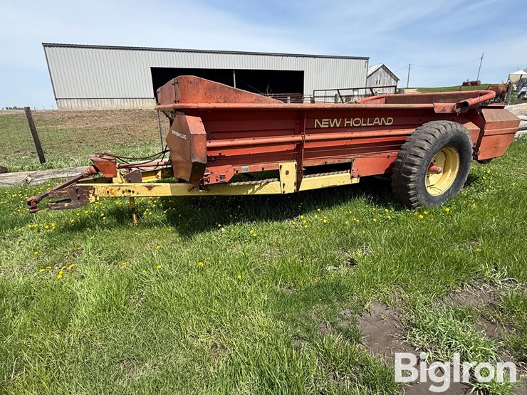 new-holland-519-image-1