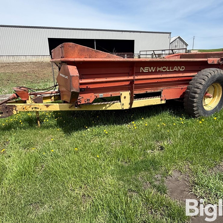 NEW HOLLAND 519