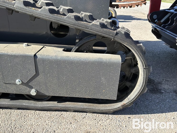 2026-massey-ferguson-730-image-14