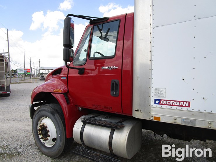 2013-international-durastar-4400-image-9