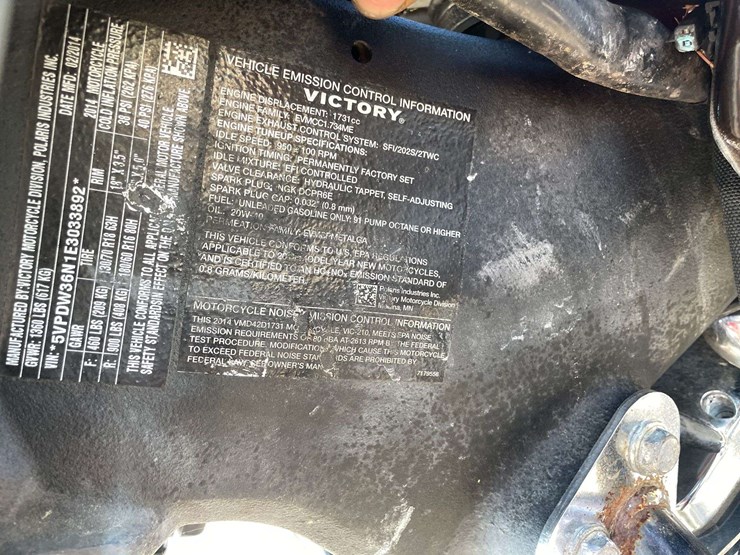 2014-polaris-victory-cross-country-motorcycle-(28,970-miles)-image-19