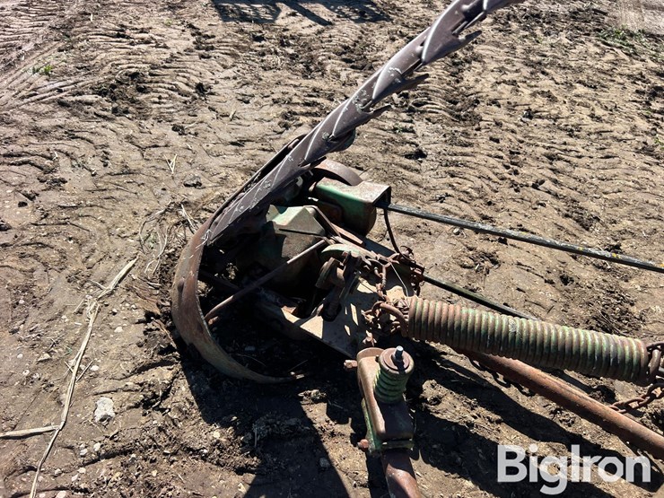 john-deere-350-image-12