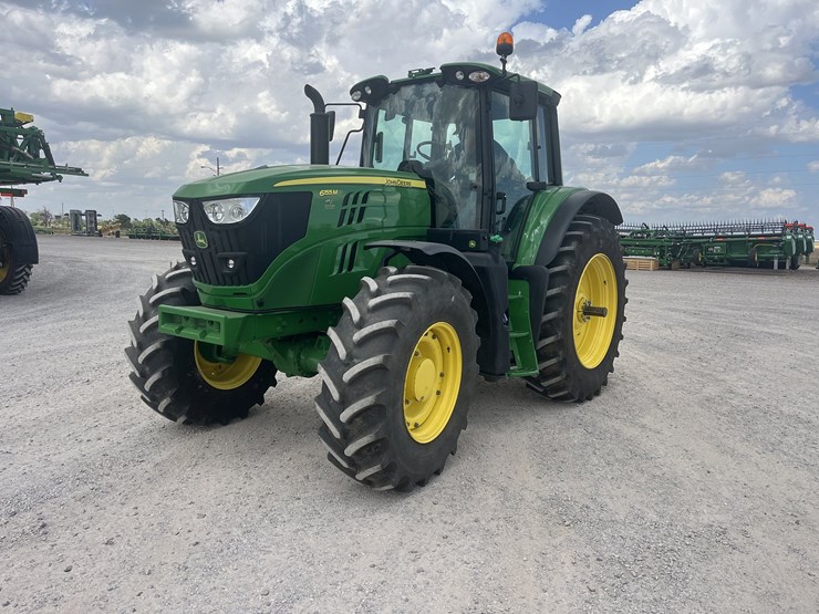 2024-john-deere-6155m-image-1