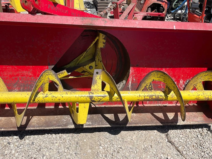 #7411-•-farm-king-snow-blower-image-7