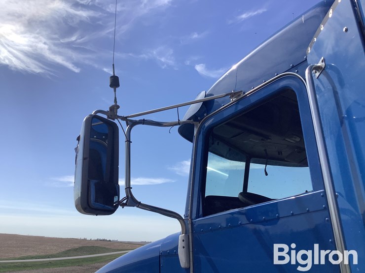 2013-peterbilt-386-image-10