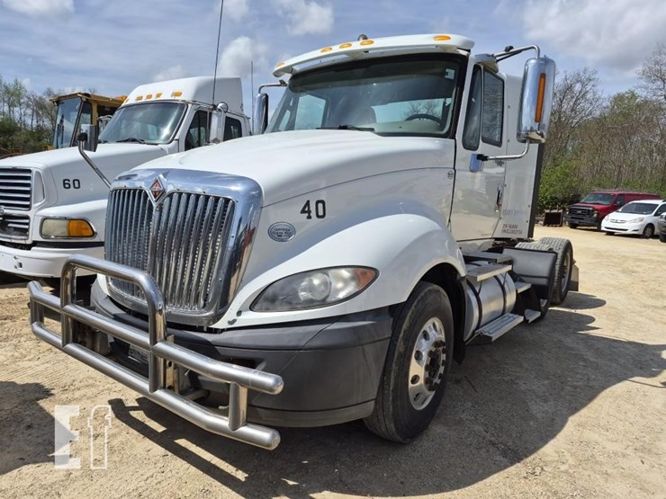 2014-international-prostar-image-5