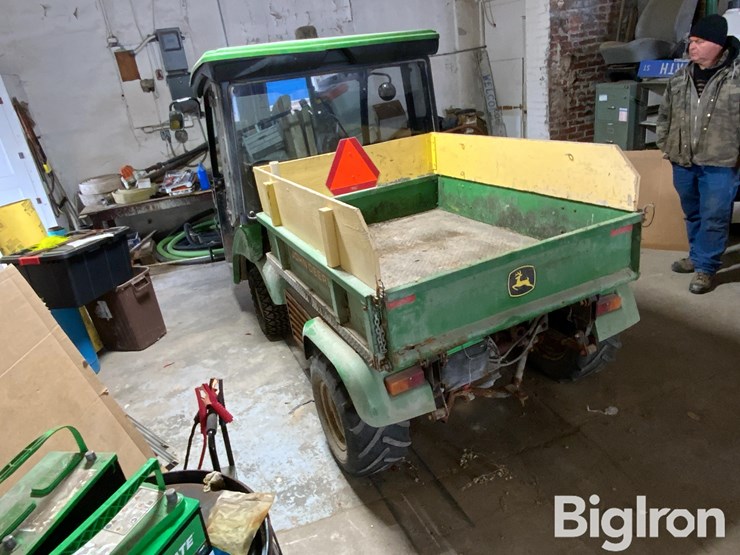 2000-john-deere-2030-image-7