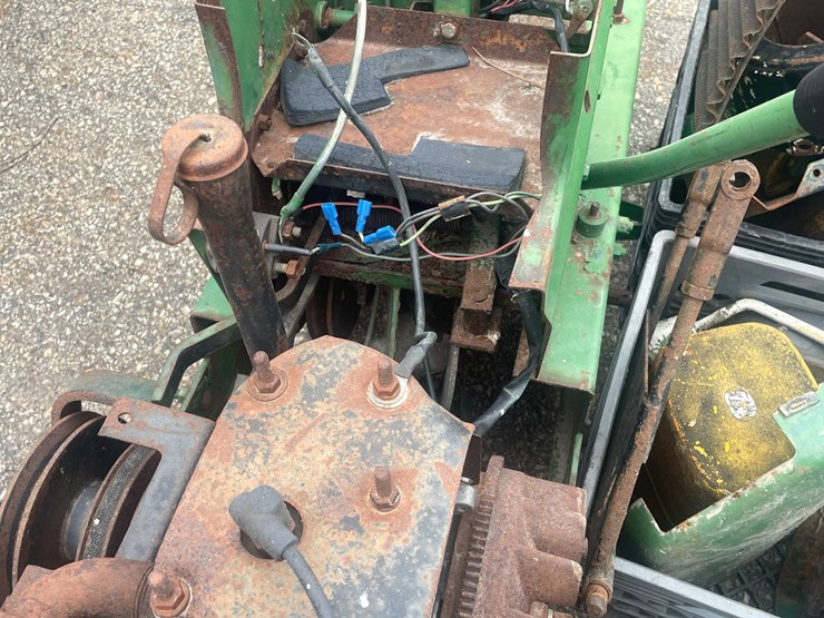 john-deere-110-image-22