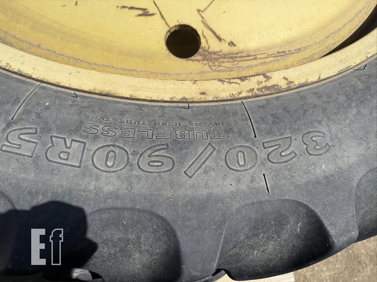 2-goodyear-320/90r50-floaters-image-5