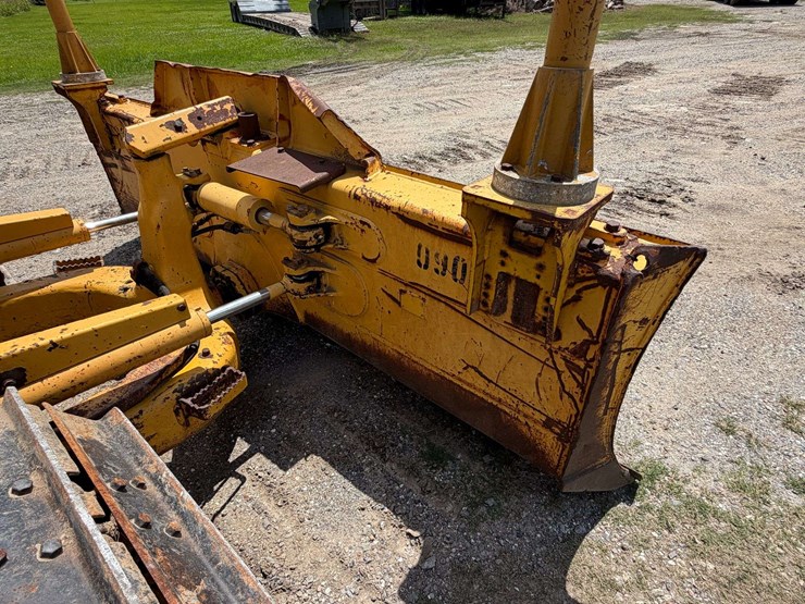 komatsu-d39px-23-image-12