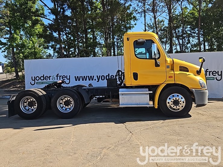 2019-freightliner-cascadia-image-6