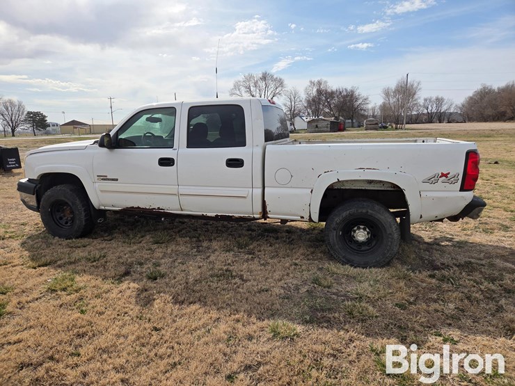 2005-chevrolet-2500-image-8