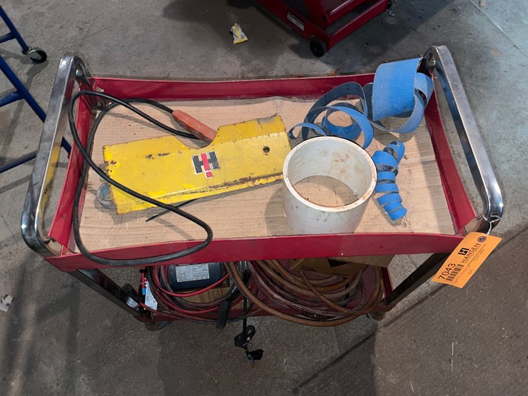 #7043-•-metal-shop-cart-and-contents-image-3