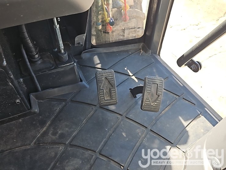 2024-bobcat-ct5550-image-34