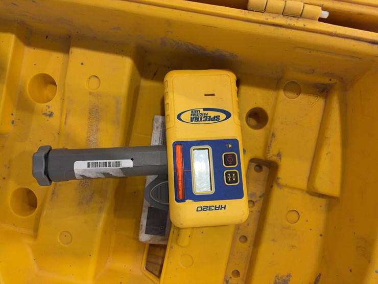 spectra-precision-laser-ll500-laser-level-image-3