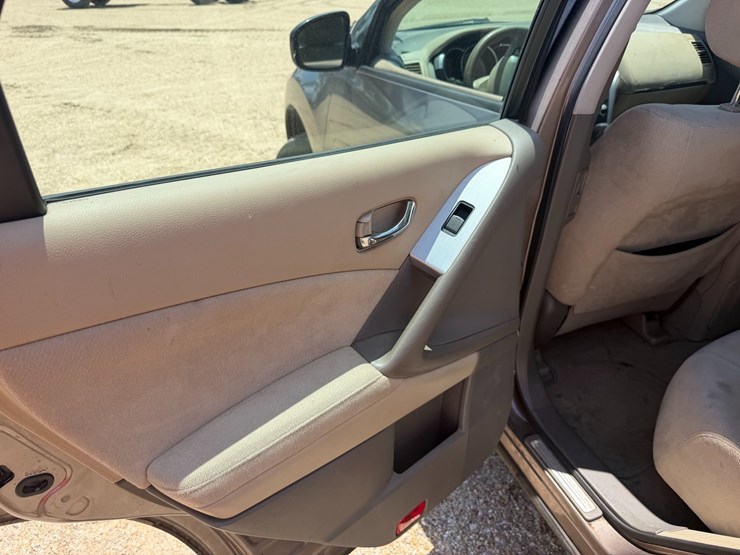 2009-nissan-murano-image-8