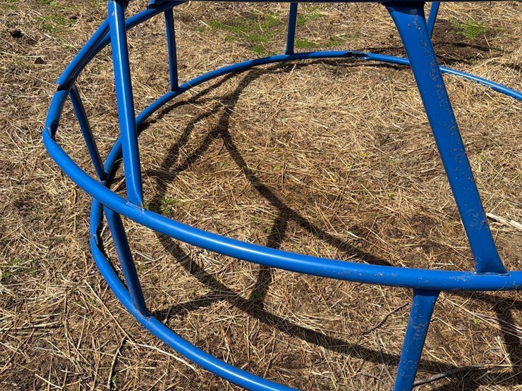 round-bale-feeder-image-4